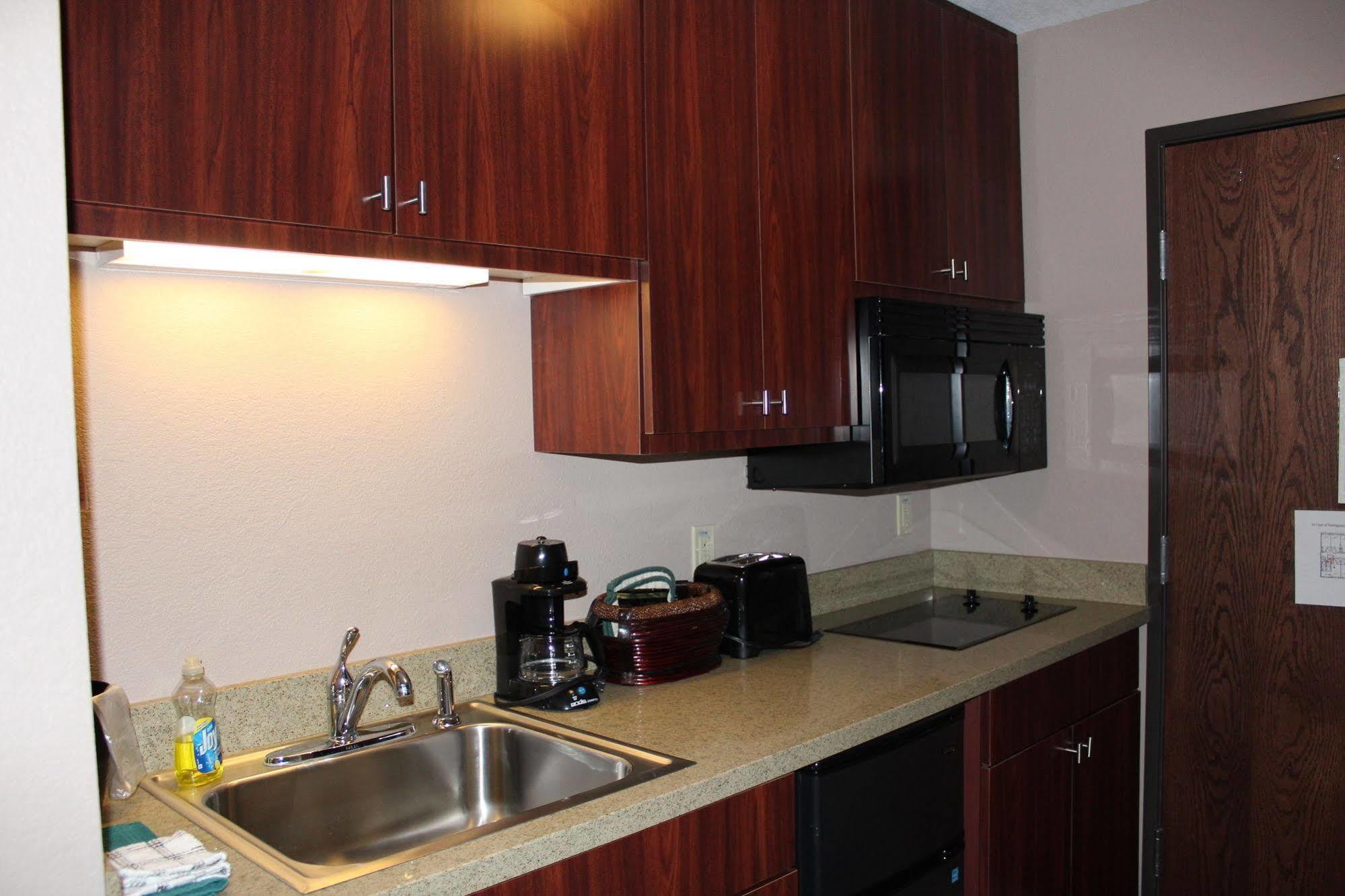 Bell'S Extended Stay And Suites Saint Robert Εξωτερικό φωτογραφία
