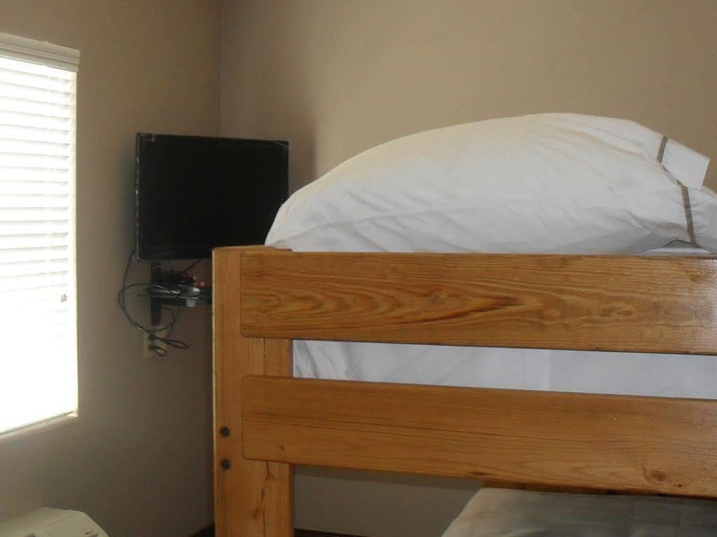 Bell'S Extended Stay And Suites Saint Robert Εξωτερικό φωτογραφία